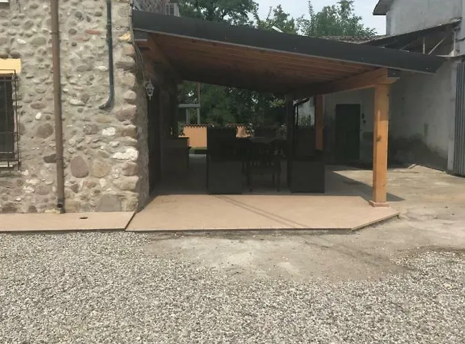 Valle Segreta 明乔河畔的瓦雷奇奥